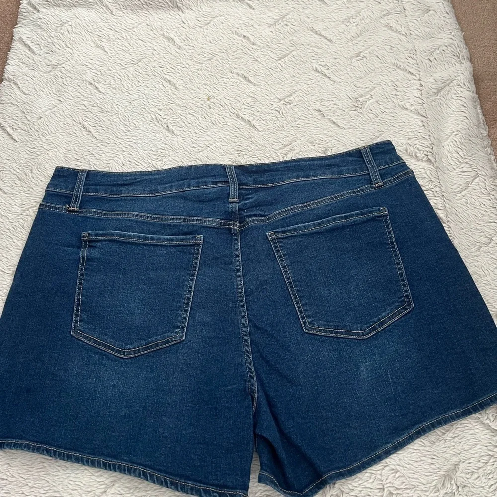 NWT Terra & Sky Denim Shorts Size 20W